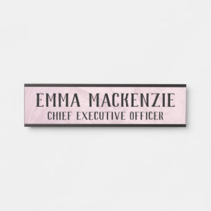 Rosa Marmor mit Türenschild Türschild
