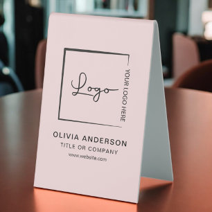 Rosa Minimalistisches Business-Logo Beruflich Tischaufsteller