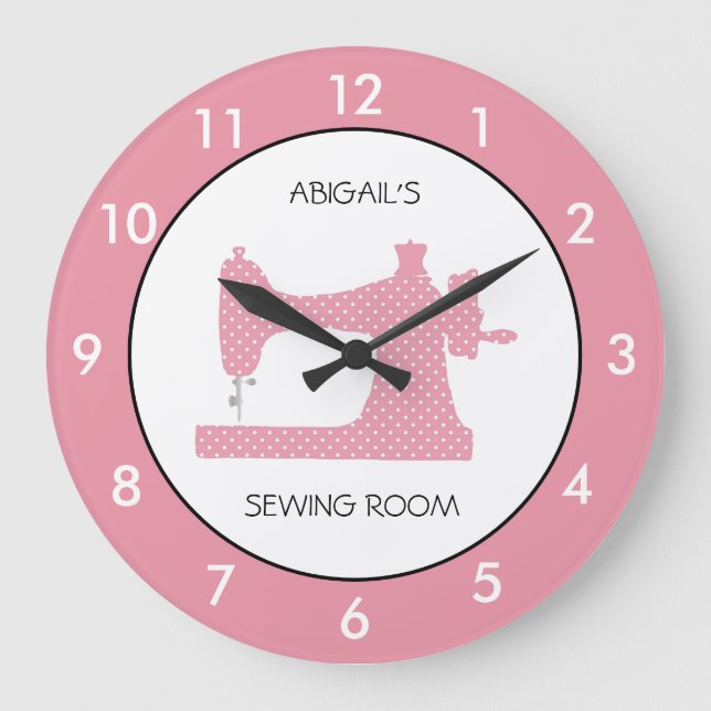 Rosa Nähraum Personalisierte Uhr (Vorderseite)