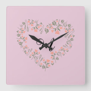 Rosa orangefarbenes Blumen- und Grünherz-Monogramm Quadratische Wanduhr