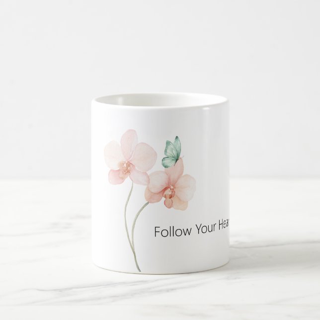 Rosa Orchideenblumen Mintgrüner Schmetterling Kaffeetasse (Mittel)