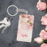 Rosa Pastellfruchtharnflorale Monogramm Schlüsselanhänger<br><div class="desc">Weiche,  blasse und zarte Kirschblüten,  große Blume an einer rustikalen rosa Holzwand. Vorlage für Ihr Monogramm und Ihren Namen,  rosa Buchstaben. Weiblich und elegant.</div>