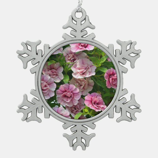 Rosa Petunia Blume Weihnachtsschmuck Schneeflocken Zinn-Ornament (Vorderseite)