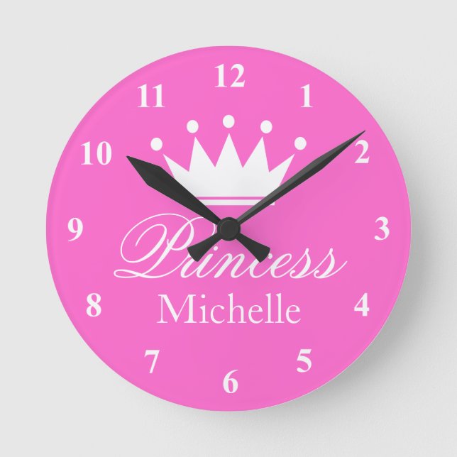 Rosa Prinzessin Krönung mit Mädchennamen Runde Wanduhr (Vorderseite)