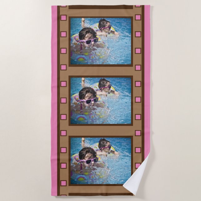 Rosa Retro Film Strip Foto Badetuch (Vorderseite)