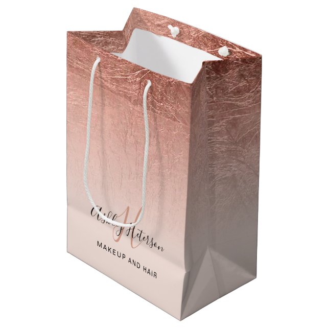 Rosa Rosa-Goldfolie-Schrift für Monogramm Mittlere Geschenktüte (Vorderseite Schrägansicht)