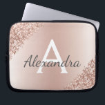 Rosa Rose Gold Metallischer Glitzer Monogramm Laptopschutzhülle<br><div class="desc">Rosa Rose Gold Metallischer Glitzer und sparkle Moderne und elegante Monogram Case. Dieses Gehäuse kann auf Ihren Anfangs- und Vornamen angepasst werden und macht ein großartiges mädchenhaftes oder süßes 16 Geburtstagsgeschenk.</div>