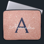 Rosa Rose Gold Navy Blue Glitzer Sparkgram Monogra Laptopschutzhülle<br><div class="desc">Blush Pink und Rose Gold Navy Blue Imitate Glitzer und sparkle Elegant Monogram Case. Dieser Fall kann so angepasst werden,  dass er Ihren Anfangs- und Vornamen enthält.</div>
