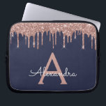 Rosa Rose Gold Navy Blue Glitzer Sparkgram Monogra Laptopschutzhülle<br><div class="desc">Rosa Rose Gold und Navy Blue Imitate Dripping Modern and Elegant Girly Glitzer and Sparkle Elegant Monogram Case. Dieser Fall kann so angepasst werden,  dass er Ihren Anfangs- und Vornamen enthält.</div>