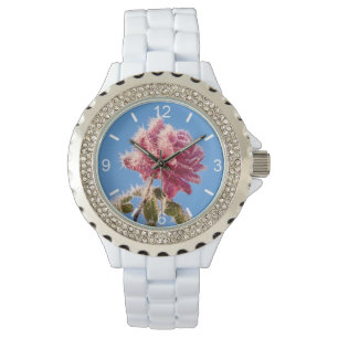 Rosa Rose mit Eisfrost in kalter Winternatur - Armbanduhr