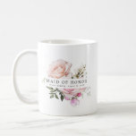 Rosa Rose Trauzeugin Kaffeetasse<br><div class="desc">Das elegante, rosafarbene Blumendesign besticht durch die Trauzeugin des Titels und eine Reihe personalisierter Texte. Der gesamte Text kann bearbeitet werden, die Farbe, der Schriftart und die Größe ändern sich. Machen Sie für jedes Brautparty einen. Es wird großartig aussehen, wenn du Fotos vorbereitet hast. Diese Tasse ist Teil der Summer...</div>