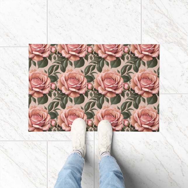 Rosa Rosen mit Pinselstrich-Blättern  Fußmatte (Indoor)