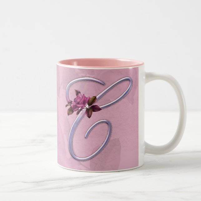 Rosa Rosen-Monogramm C Zweifarbige Tasse (Rechts)