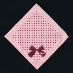 Rosa, rot mit grauem Herz und weißem Monogramm Halstuch<br><div class="desc">Pastel Coral Blush Pink,  mit bordeauxfarbenen Herzen überzogen,  fertig mit einem gürtelburgundischen Bogen...  dann mit Monogramm und personalisiert mit dem Namen Ihres Haustieres. Hintergrundfarbe,  Textstil,  Größe und Farbe können über das Bearbeitungsmenü geändert werden.</div>
