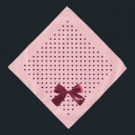 Rosa, rot mit grauem Herz und weißem Monogramm Halstuch<br><div class="desc">Pastel Coral Blush Pink,  mit bordeauxfarbenen Herzen überzogen,  fertig mit einem gürtelburgundischen Bogen...  dann mit Monogramm und personalisiert mit dem Namen Ihres Haustieres. Hintergrundfarbe,  Textstil,  Größe und Farbe können über das Bearbeitungsmenü geändert werden.</div>