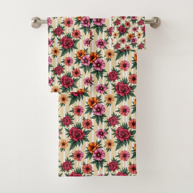 Rosa rote Blume auf Tan Stripes Badhandtuch Set (Insitu)