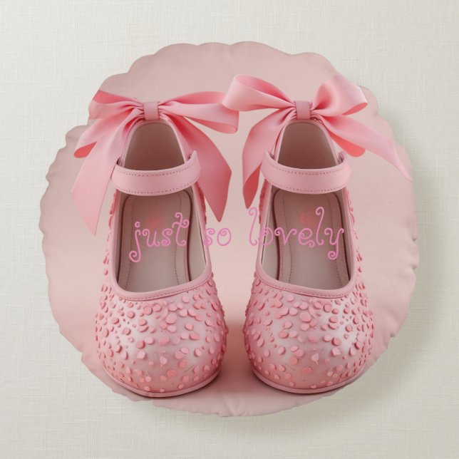 Rosa schöne Schuhe Rundes Kissen (Vorderseite)