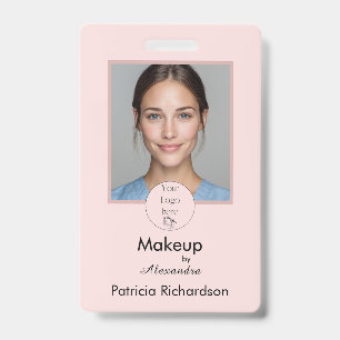 Rosa Schrift-Logo Foto Make-up Mitarbeiter Ausweis