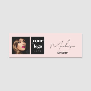 Rosa Schrift-Logo-Foto-Make-up Namensschild