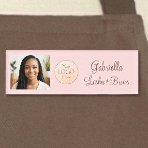 Rosa Schrift-Logo Foto Wimpern und Augenbrauen Namenschild