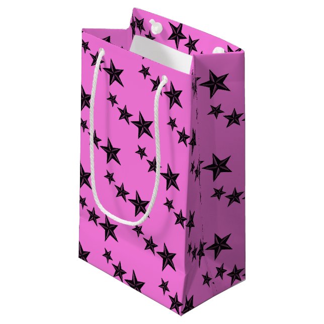 Rosa schwarze Retrostern Kleine Geschenktüte (Vorderseite Schrägansicht)