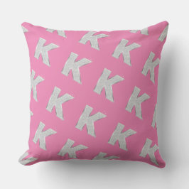 Rosa Silberbuchstabe K Kissen