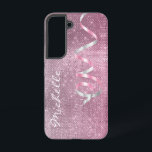 Rosa Silver Sparkle Ribbon Glam Samsung Galaxy Hülle<br><div class="desc">Dieses elegante Handy Gehäuse hat ein rosa Juwel wie Hintergrund mit vielen silbernen Sternen scheint. Ein Bild eines glänzenden rosa und silberfarbenen,  zwei Töne gedrehten Band kaskadiert eine Seite herunter,  während Ihr Name in weißem Schrift auf der anderen Seite ist. Schön und einzigartig!</div>