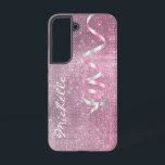 Rosa Silver Sparkle Ribbon Glam Samsung Galaxy Hülle<br><div class="desc">Dieses elegante Handy Gehäuse hat ein rosa Juwel wie Hintergrund mit vielen silbernen Sternen scheint. Ein Bild eines glänzenden rosa und silberfarbenen,  zwei Töne gedrehten Band kaskadiert eine Seite herunter,  während Ihr Name in weißem Schrift auf der anderen Seite ist. Schön und einzigartig!</div>