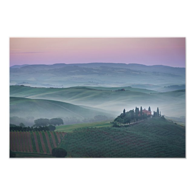Rosa Sonnenaufgang über der Landschaft der Toskana Fotodruck (Vorne)
