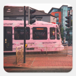 Rosa Straßenbahn Quadratischer Aufkleber