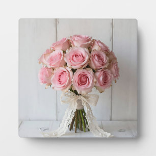 Rosa Sträußchen aus rosa Rosen mit Perlenstickerei Fotoplatte