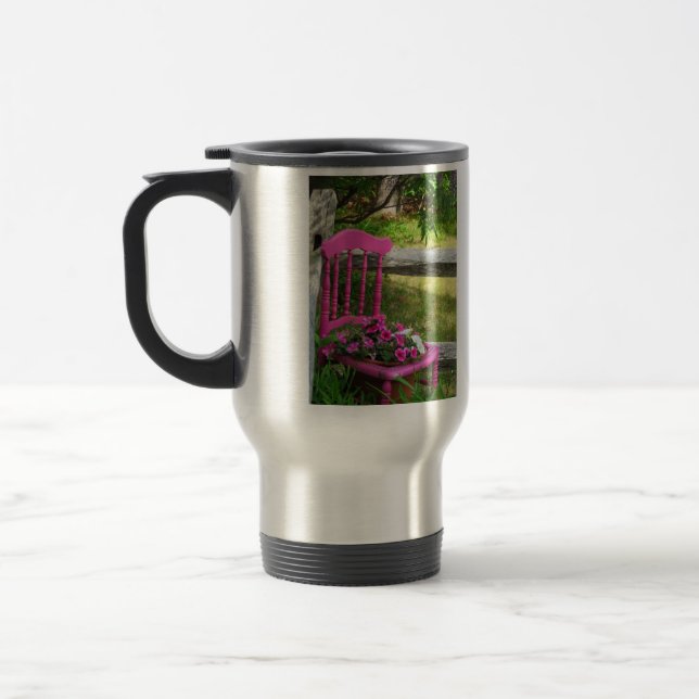 Rosa Stuhl und Blume - Martha's Vineyard Reisebecher (Links)