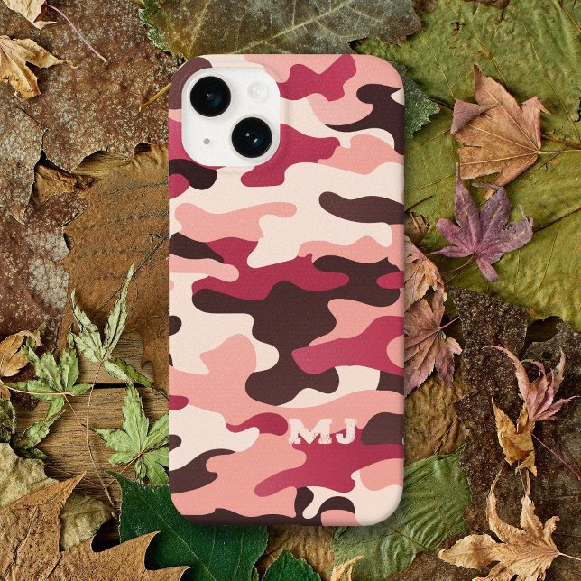 Rosa Tarnmuster mit Initialen iPhone 14 Hülle (Pink Camo with Initials Case-Mate iPhone Case)