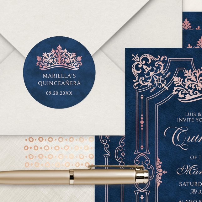 Rosa Tiara Crown Elegante Quinceanera Runder Aufkleber (Von Creator hochgeladen)