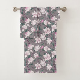 Rosa Tinged Magnolias auf Taupe Badhandtuch Set