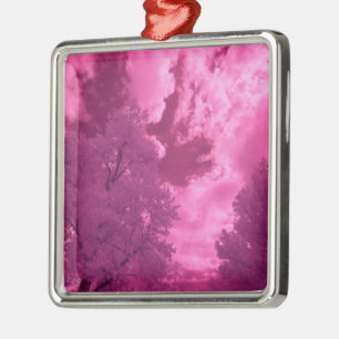 Rosa Töne Infrarot-Wolke Ornament Aus Metall
