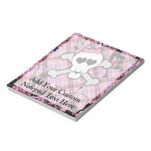 Rosa Totenkopf mit gekreuzter Knochen mit Herzen Notizblock