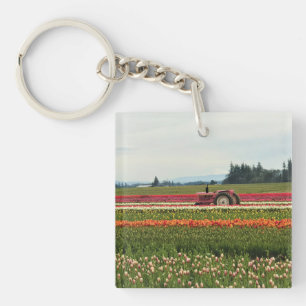 Rosa Traktor in Tulip Field Schlüsselanhänger