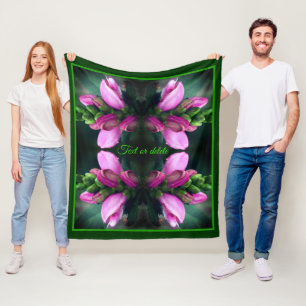 Rosa Turtlehead-Blume Abstrakt Personalisiert Fleecedecke