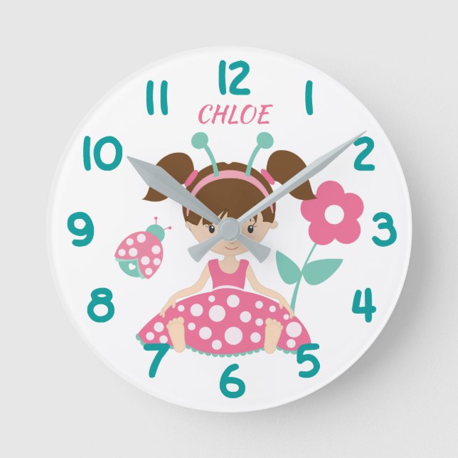 Rosa und Aquamarines Ladybug Girl Runde Wanduhr (Vorderseite)