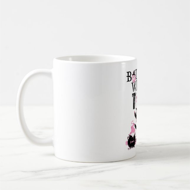 Rosa und beängstigende Sattelhexe in der Stadt Kaffeetasse (Links)