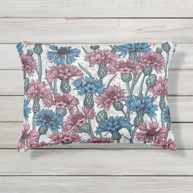 Rosa und blaue Maisblumen, weiße Blume Kissen Für Draußen (Vorderseite)