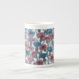 Rosa und blaue Maisblumen, weiße Blume Prozellantasse