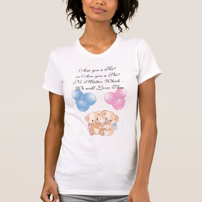 Rosa und blaue umarmende Bären erwarten T - Shirt (Vorderseite)