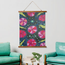 Rosa und blauer kosmischer Pop Wandteppich Mit Holzrahmen