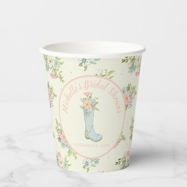 Rosa und Elfenbein-Rain-Boot-Brautparty Pappbecher (Vorderseite)