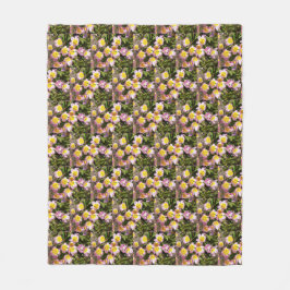 Rosa und gelbe Blüten Fleece Blankon
