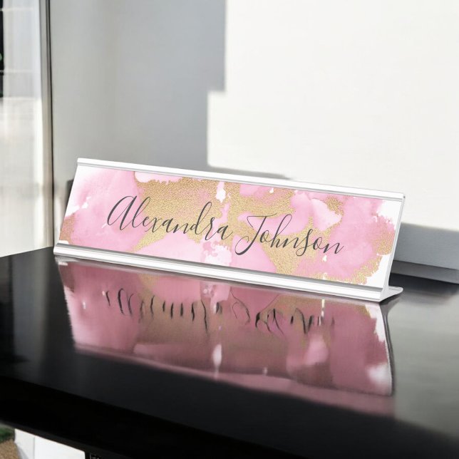 Rosa und goldene Foil Wash Girl Schreibtischnamensplakette (Von Creator hochgeladen)