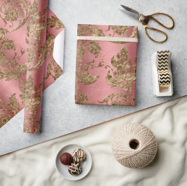 Rosa und goldene Velvet Damask Holiday Geschenkpapier (Kunsthandwerk)
