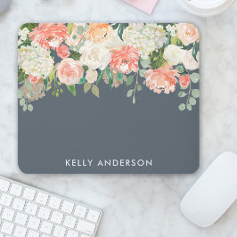 Rosa und graue Aquarellblume mit Ihrem Namen Mousepad